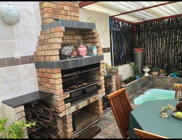 1 BEDROOM HOUSE FOR SALE IN SOUTHFORK